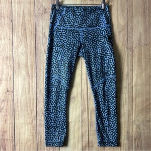 LULULEMON High Rise Crop 23” Women Size 4 Blue/Black‎